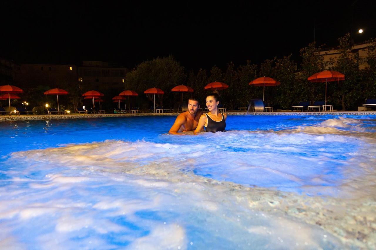 Hotel Savoia Thermae & Spa (Adults Only) 아바노테르메 외부 사진